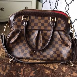Authentic Louis Vuitton damier trevi pm bag